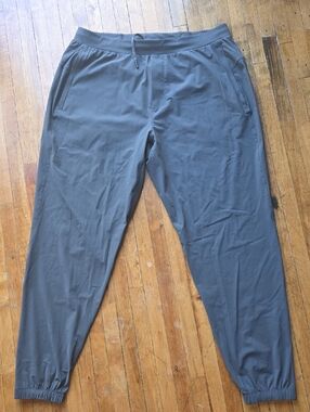 Men's Gray Jogger Pants - Comfortable Casual Fit
